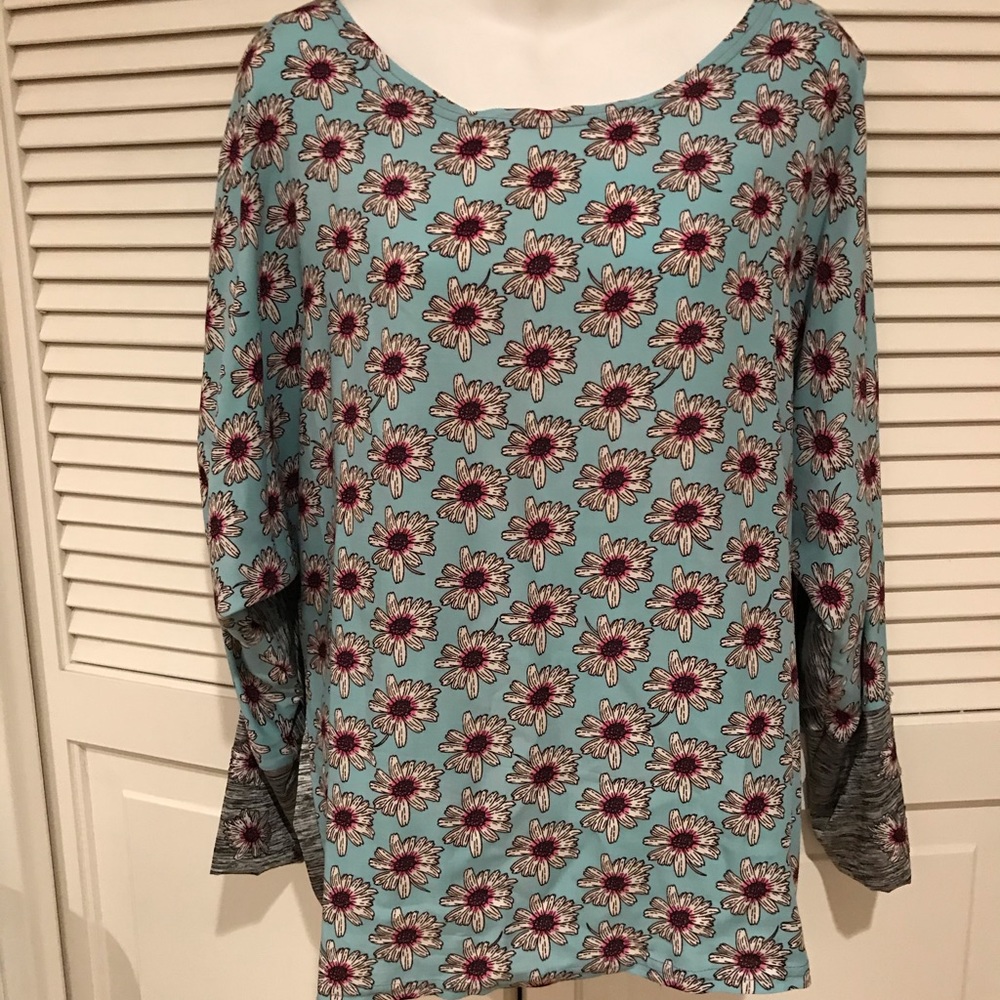 Flower t shirt